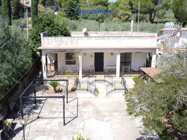 casa indipendente in vendita ad Avola in zona Montagna