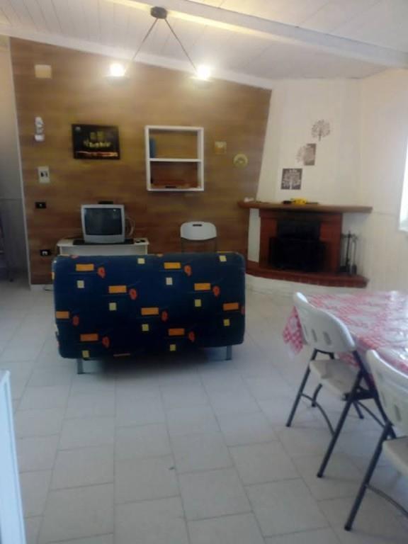 appartamento in vendita ad Avola in zona Falaride