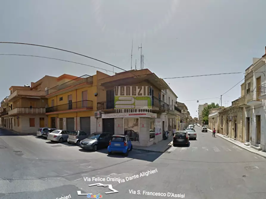 casa indipendente in vendita ad Avola