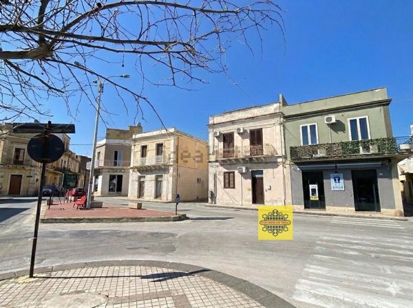 casa indipendente in vendita ad Avola
