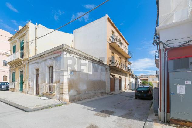 casa indipendente in vendita ad Avola