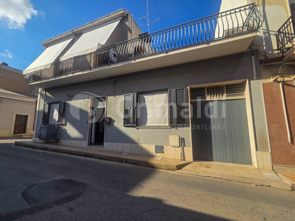 casa indipendente in vendita ad Avola