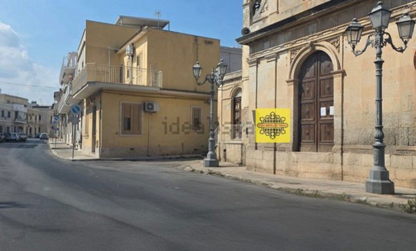 casa indipendente in vendita ad Avola