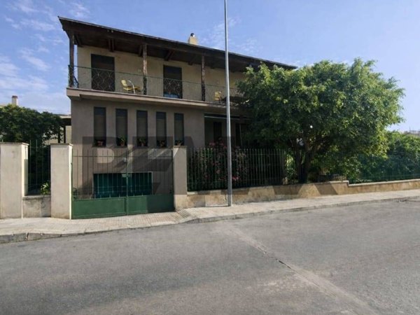 casa indipendente in vendita ad Avola in zona Falaride