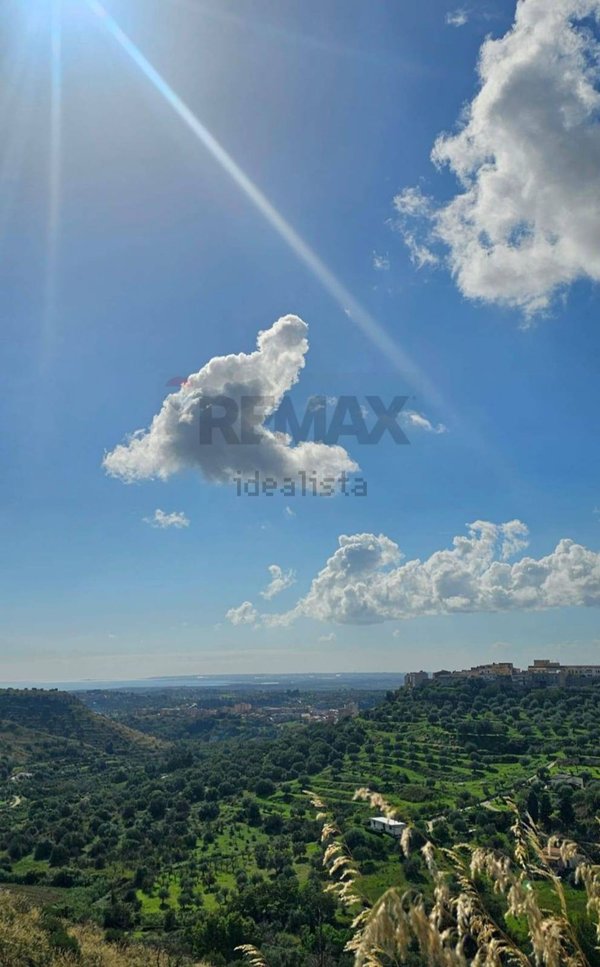 terreno agricolo in vendita ad Avola