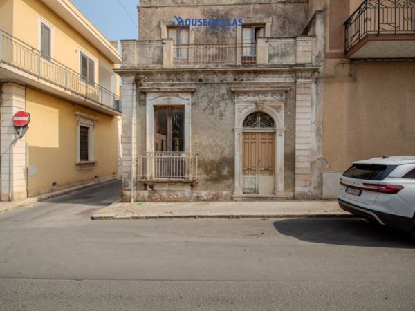 intera palazzina in vendita ad Avola