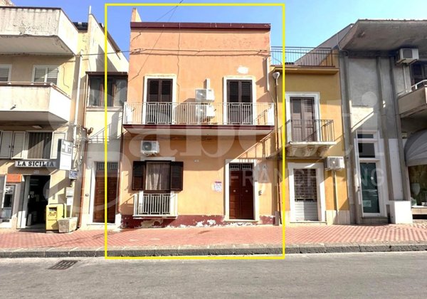 casa indipendente in vendita ad Avola