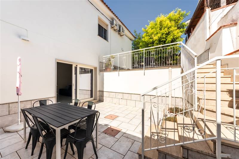 appartamento in vendita ad Avola in zona Chiusa di Carlo
