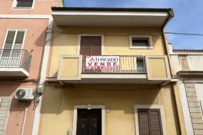 casa indipendente in vendita ad Avola