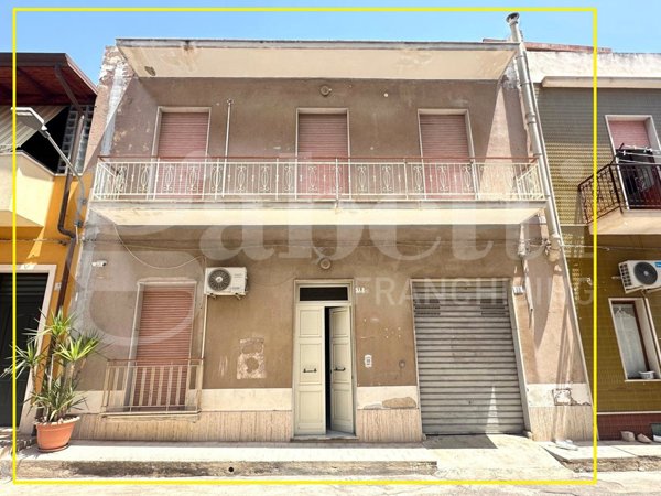 casa indipendente in vendita ad Avola