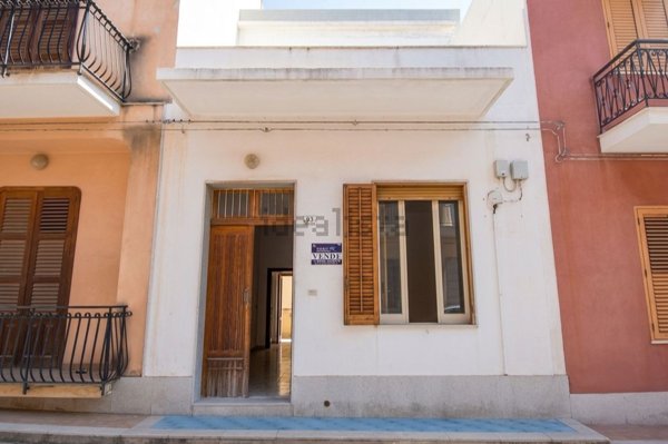casa indipendente in vendita ad Avola
