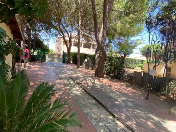 appartamento in vendita ad Avola in zona Falaride