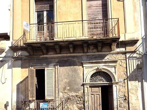 casa indipendente in vendita ad Avola