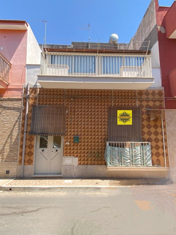 casa indipendente in vendita ad Avola