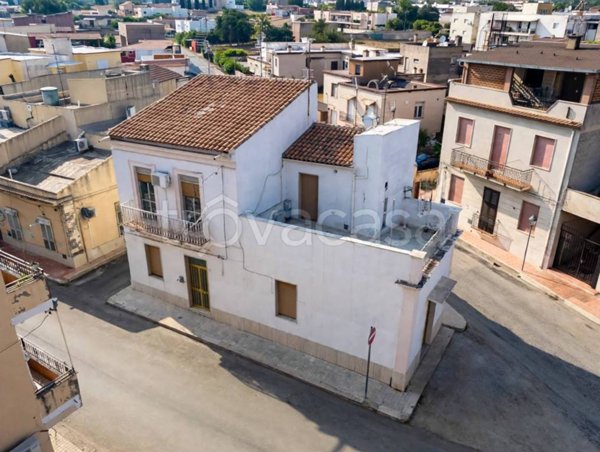 casa indipendente in vendita ad Avola