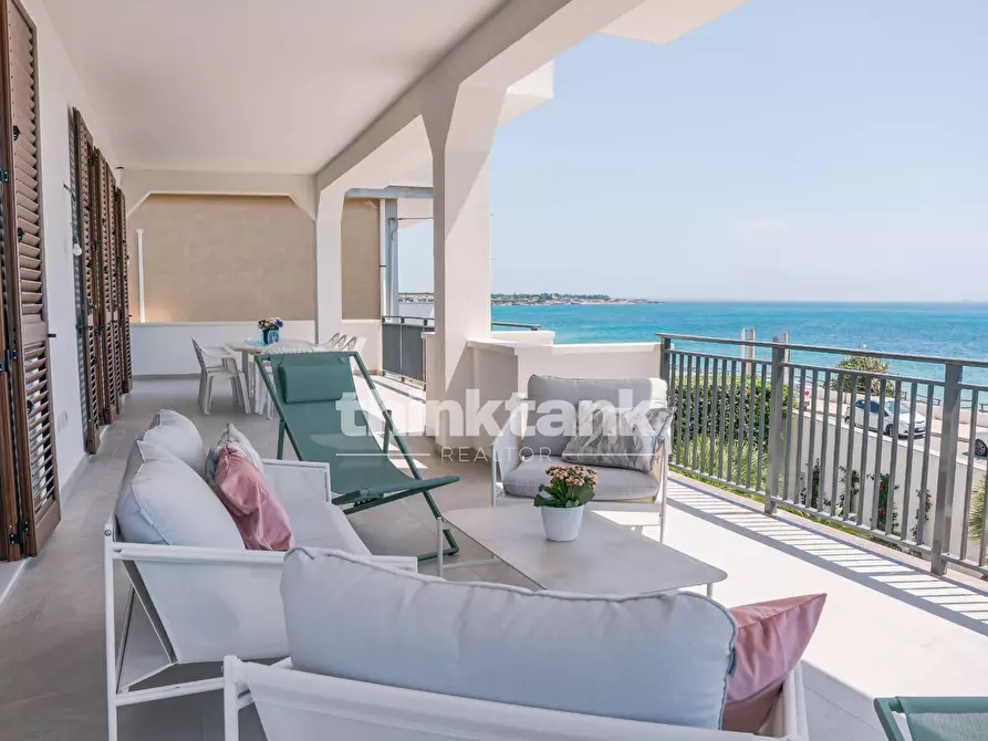 casa indipendente in vendita ad Avola in zona Falaride