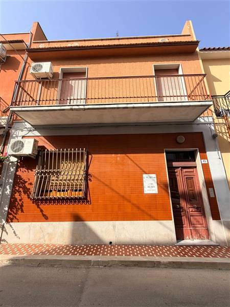 casa indipendente in vendita ad Avola