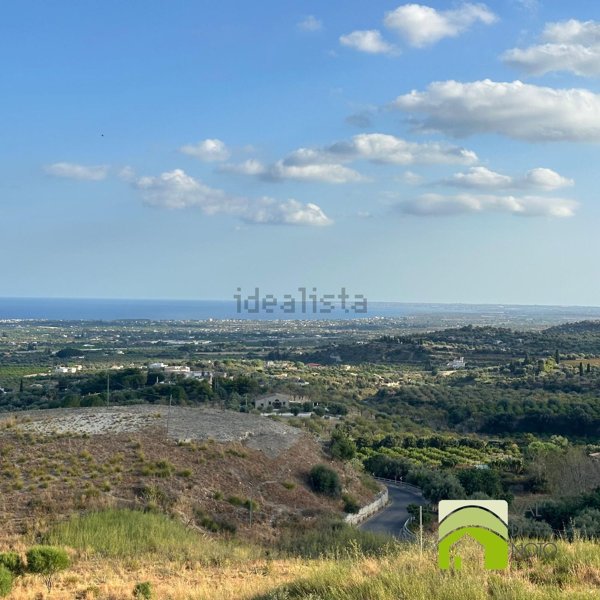 terreno in vendita ad Avola in zona Chiusa di Carlo