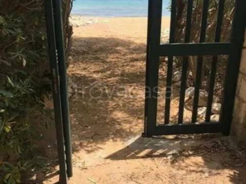 casa indipendente in vendita ad Avola in zona Gallina
