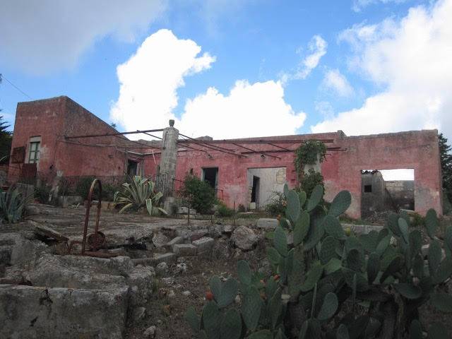casa indipendente in vendita ad Avola in zona Montagna