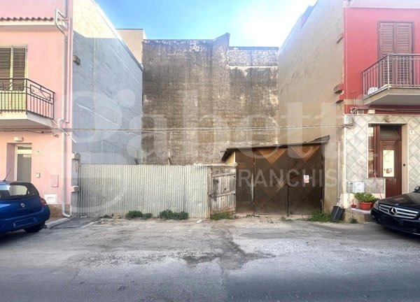 casa indipendente in vendita ad Avola