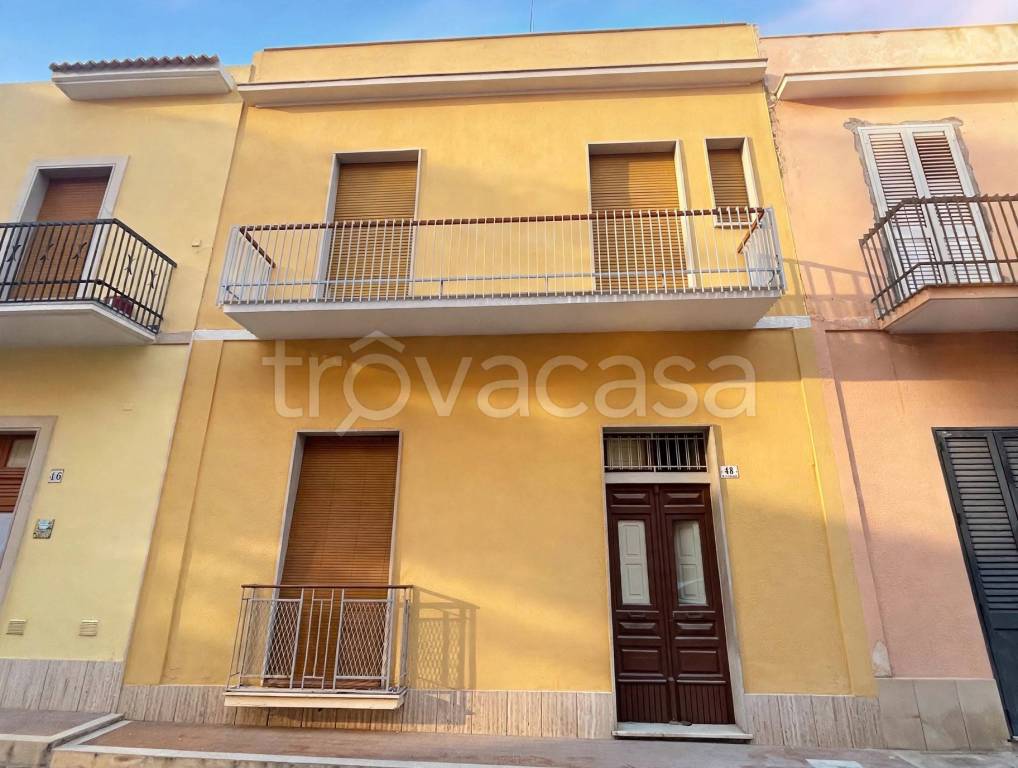 casa indipendente in vendita ad Avola