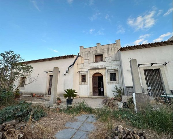 casa indipendente in vendita ad Avola