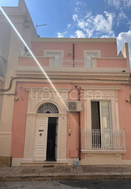 casa indipendente in vendita ad Avola
