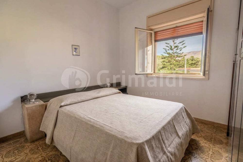casa indipendente in vendita ad Avola in zona Gallina