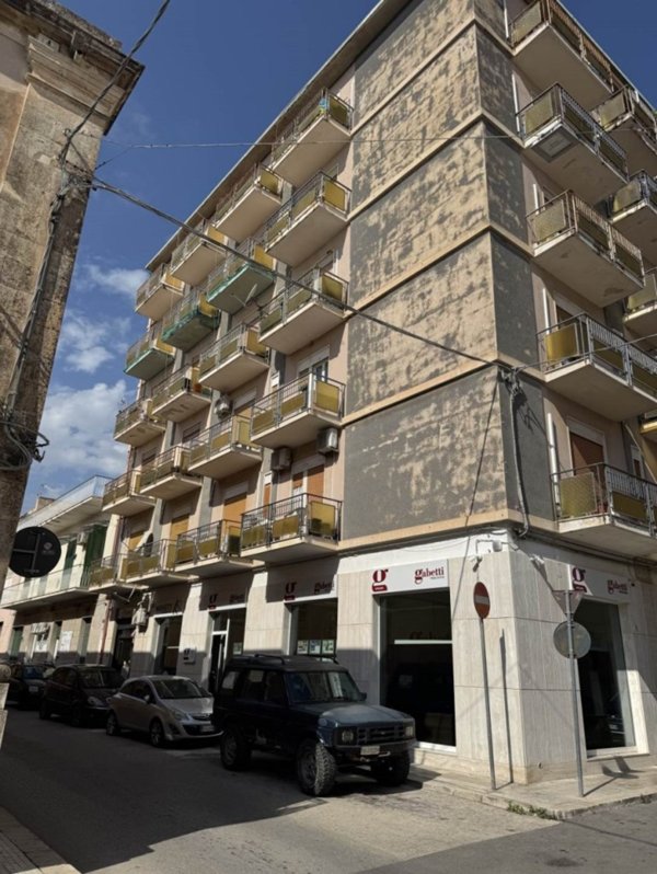 appartamento in vendita ad Avola