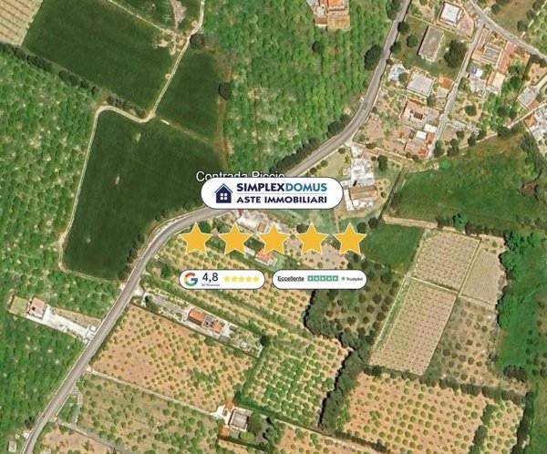 casa indipendente in vendita ad Avola in zona Chiusa di Carlo
