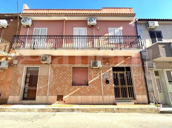 casa indipendente in vendita ad Avola