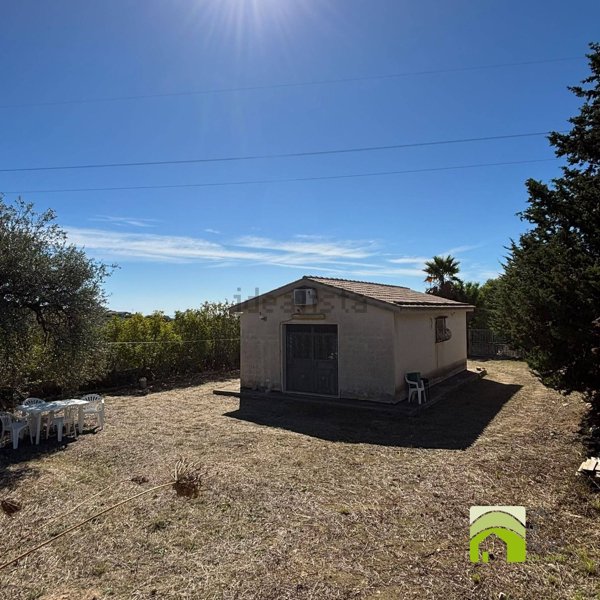 casa indipendente in vendita ad Avola