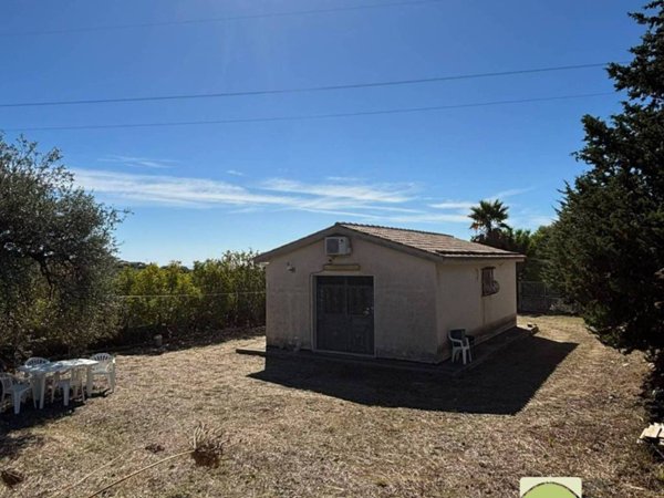 casa indipendente in vendita ad Avola