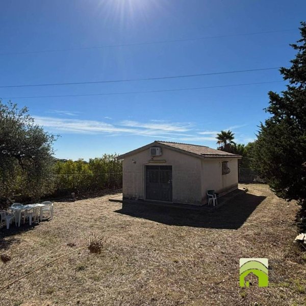 casa indipendente in vendita ad Avola
