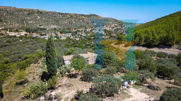 casale in vendita a Buccheri
