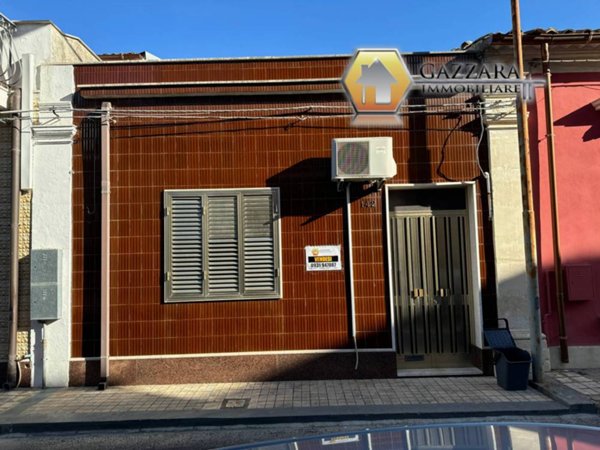 casa indipendente in vendita a Buccheri