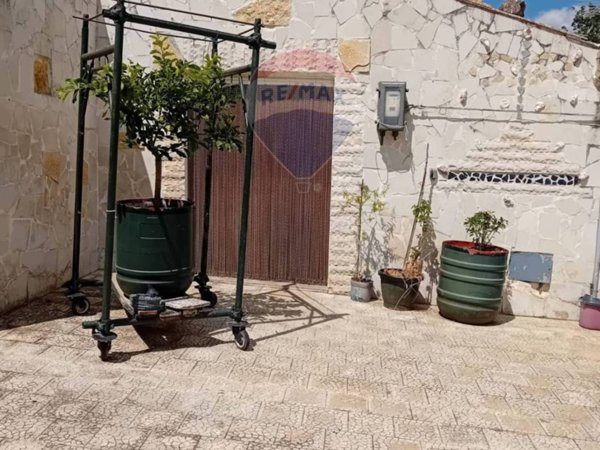 casa indipendente in vendita a Buccheri