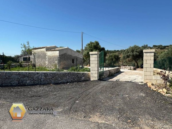 casa indipendente in vendita a Buccheri