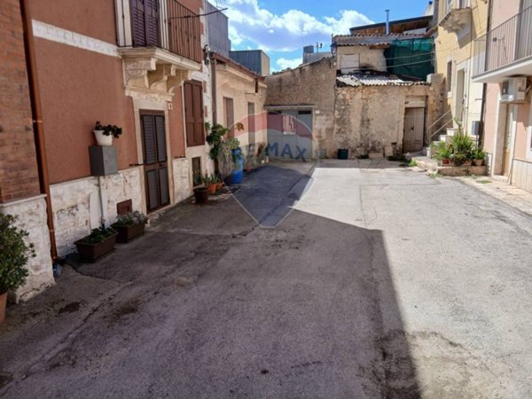appartamento in vendita a Buccheri