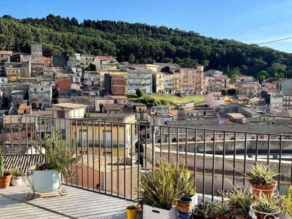 casa indipendente in vendita a Buccheri