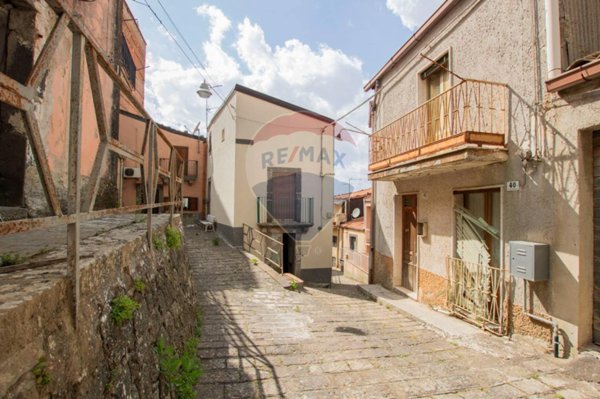 casa indipendente in vendita a Buccheri