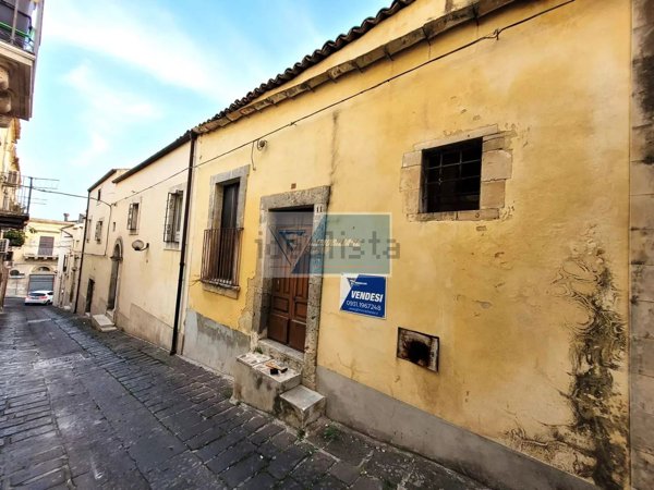 appartamento in vendita a Buccheri