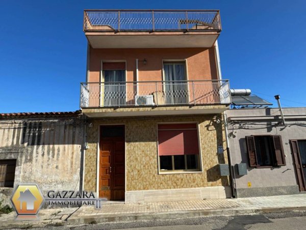 casa indipendente in vendita a Buccheri