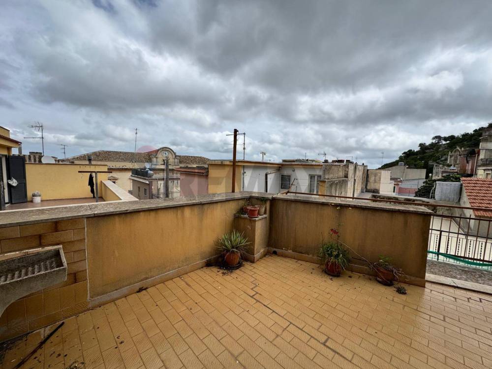 casa indipendente in vendita a Buccheri