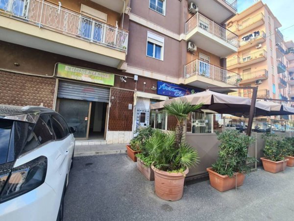 locale commerciale in vendita a Buccheri