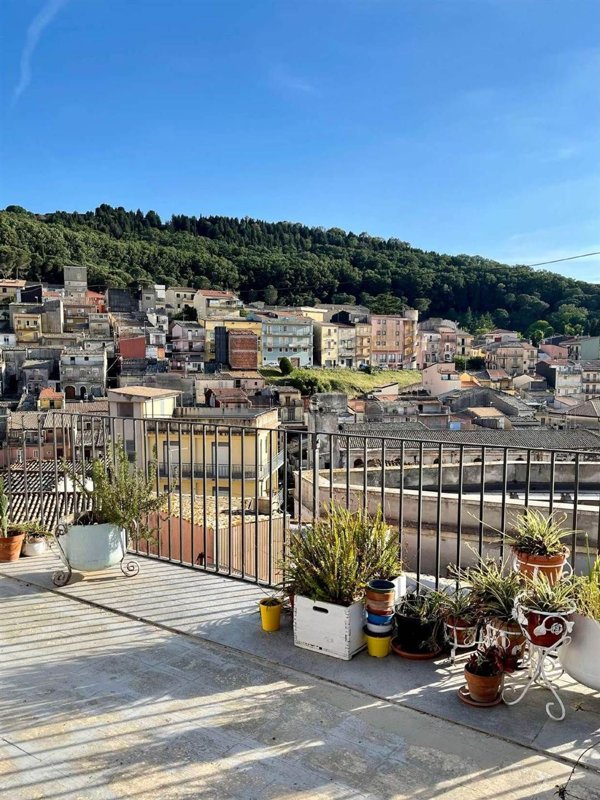 casa indipendente in vendita a Buccheri