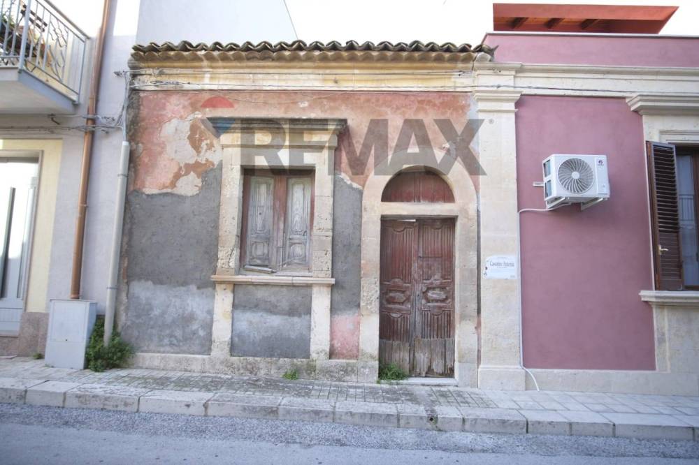 casa indipendente in vendita a Buccheri