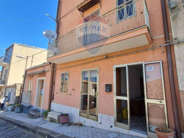 casa indipendente in vendita a Buccheri