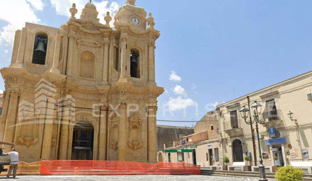 locale commerciale in vendita a Buccheri